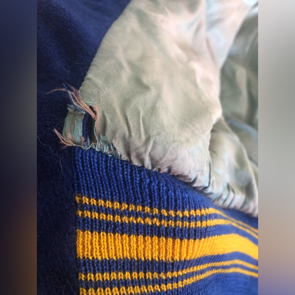 Fab Knit Holts Sporting Goods Varsity Bomber Jacket Sz 40 Yellow Blue H Milby - Picture 10 of 13